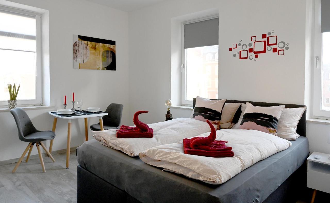 Gemuetliches Appartement Mit Netflix, Nespresso Und Boxspringbett Augsburg Luaran gambar