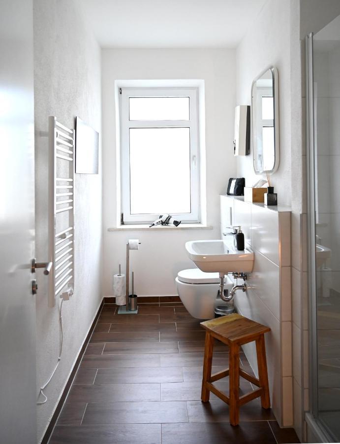 Gemuetliches Appartement Mit Netflix, Nespresso Und Boxspringbett Augsburg Luaran gambar